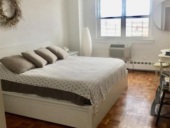 89-00 170 Street 6G, Jamaica Hills NY 11432