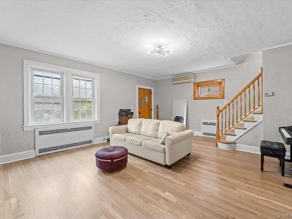 128 Kimball Terrace, Yonkers NY 10704