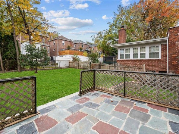 128 Kimball Terrace, Yonkers NY 10704