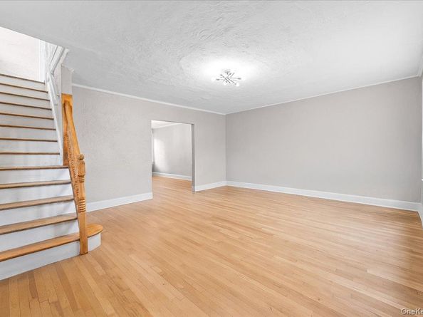 128 Kimball Terrace, Yonkers NY 10704