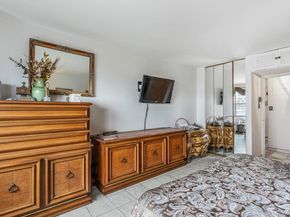 18-05 215th Street 8K, Bayside NY 11360