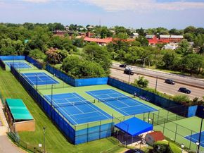 18-05 215th Street 8K, Bayside NY 11360