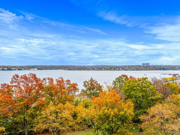 18-05 215th Street 8K, Bayside NY 11360