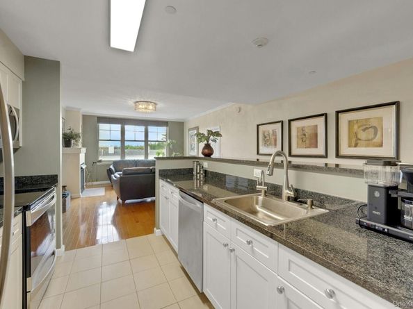 300 Mamaroneck Avenue 831, White Plains NY 10605