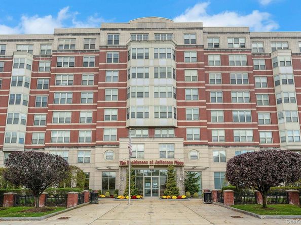 300 Mamaroneck Avenue 831, White Plains NY 10605