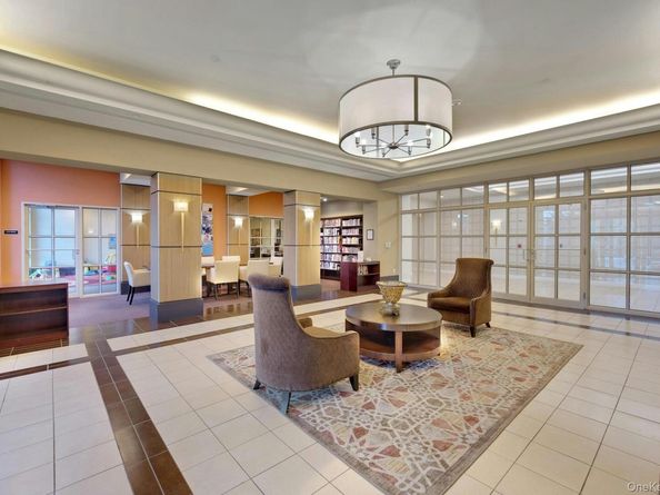 300 Mamaroneck Avenue 831, White Plains NY 10605