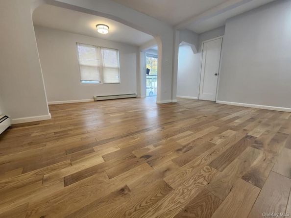 22126 134th Road, Springfield Gardens NY 11413