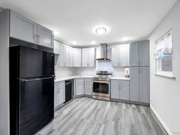 154 Woodland Avenue, Central Islip NY 11722