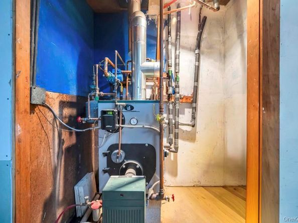 154 Woodland Avenue, Central Islip NY 11722