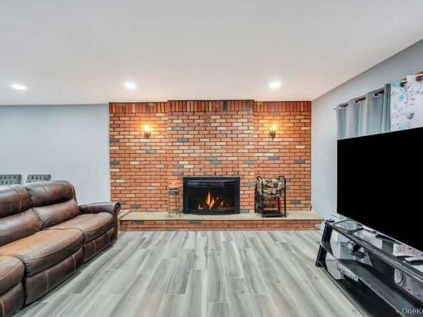 154 Woodland Avenue, Central Islip NY 11722