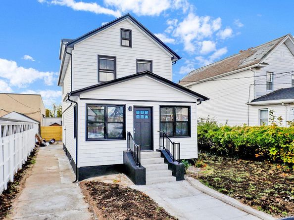 217-14 133rd Road, Springfield Gardens NY 11413