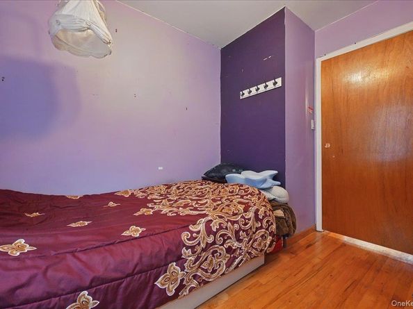 6239 Douglaston Parkway 19, Douglaston NY 11362