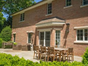 10 Emerson Court, Hampton Bays NY 11946