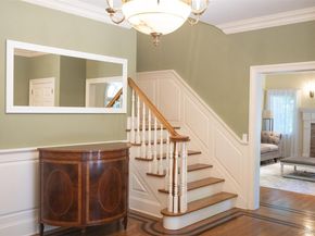 10 Emerson Court, Hampton Bays NY 11946