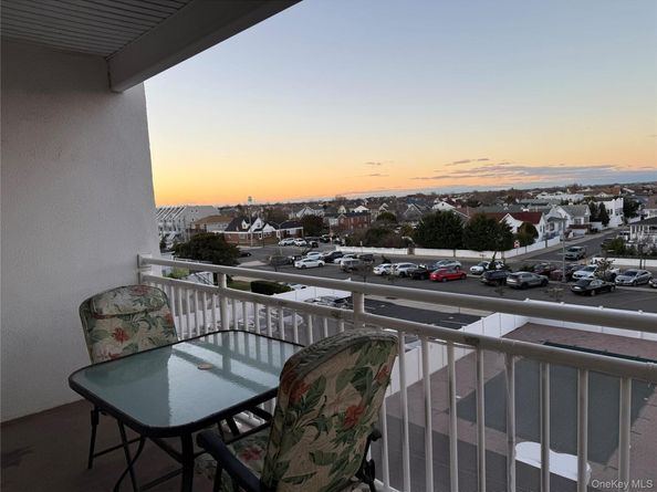 711 Shore Road 3B, Long Beach NY 11561