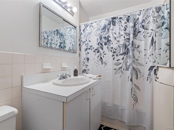 711 Shore Road 3B, Long Beach NY 11561