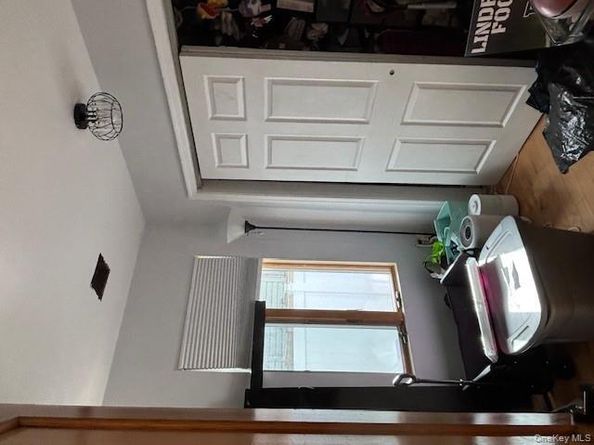 461 1st Avenue, Lindenhurst NY 11757