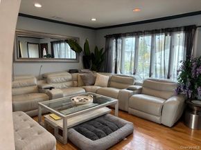 461 1st Avenue, Lindenhurst NY 11757