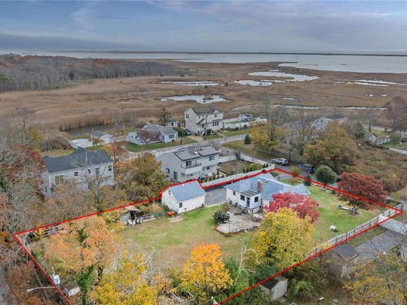 1 Elm Road E, Mastic Beach NY 11951