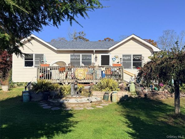 1 Elm Road E, Mastic Beach NY 11951