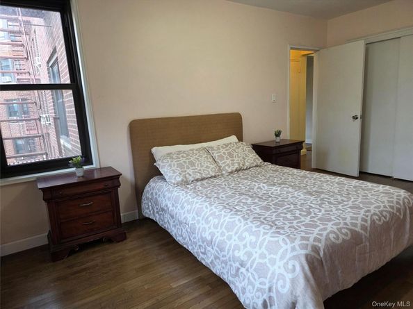 84-01 Main Street 506, Briarwood NY 11435