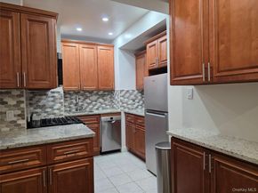 84-01 Main Street 506, Briarwood NY 11435