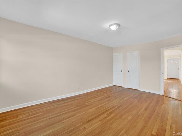 223 1/2 Delano W Avenue, Yonkers NY 10704