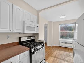 223 1/2 Delano W Avenue, Yonkers NY 10704