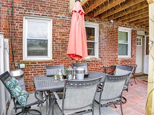 223 1/2 Delano W Avenue, Yonkers NY 10704