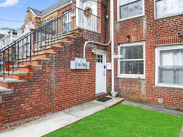 223 1/2 Delano W Avenue, Yonkers NY 10704