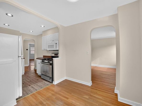 223 1/2 Delano W Avenue, Yonkers NY 10704