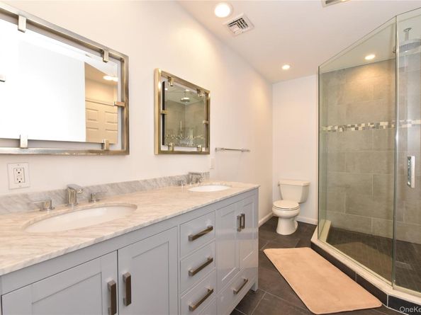 142 I U Willets Road, Albertson NY 11507