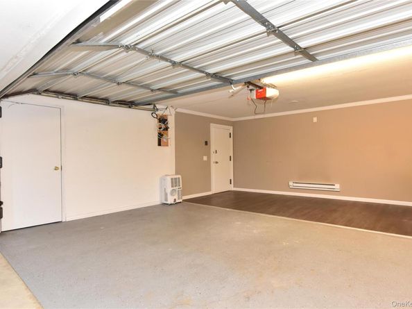 142 I U Willets Road, Albertson NY 11507