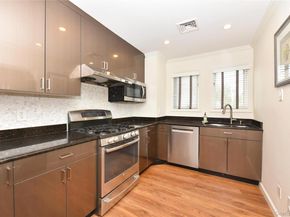 142 I U Willets Road, Albertson NY 11507