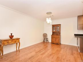 142 I U Willets Road, Albertson NY 11507