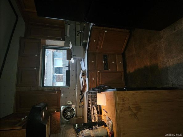 49 Arnold Avenue S, West Babylon NY 11704