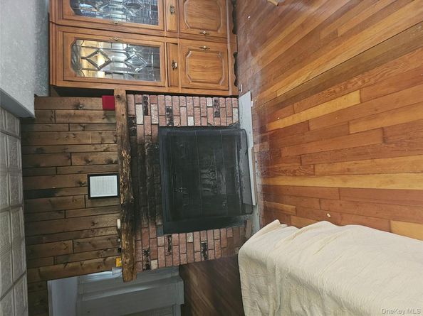 49 Arnold Avenue S, West Babylon NY 11704