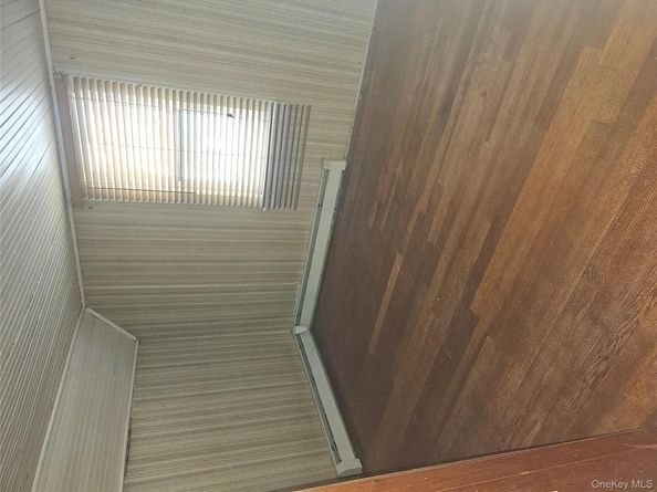 49 Arnold Avenue S, West Babylon NY 11704