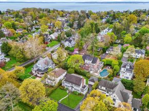 27 Oak Avenue, Larchmont NY 10538