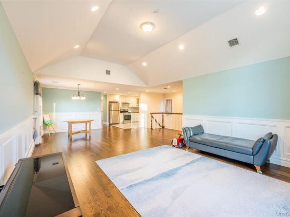 4515 Browvale Lane, Little Neck NY 11362