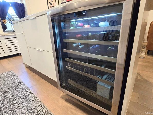 148-09 Northern Boulevard 2O, Flushing NY 11354