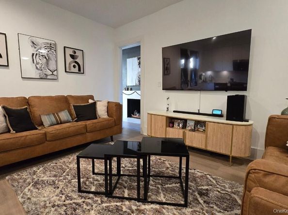 148-09 Northern Boulevard 2O, Flushing NY 11354