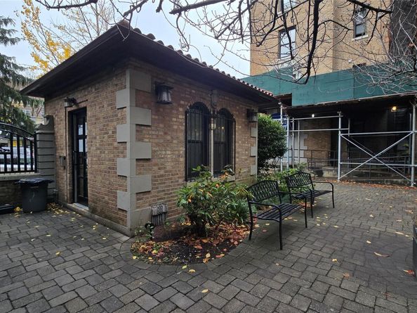 148-09 Northern Boulevard 2O, Flushing NY 11354