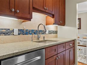 185 South Midddle Neck Road 1P, Great Neck NY 11021