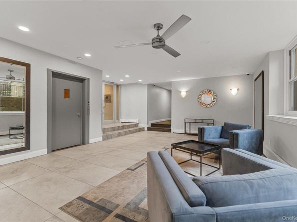 185 South Midddle Neck Road 1P, Great Neck NY 11021