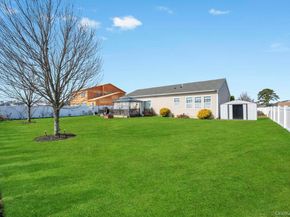 191 Flower Road, Shirley NY 11967