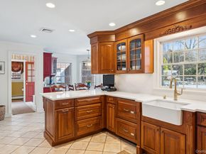 31 Fox Hunt Lane, Cold Spring Harbor NY 11724