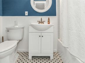 315 Atlantic Avenue 1N, East Rockaway NY 11518