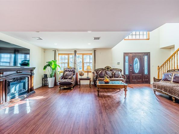 45-12 244th Street, Little Neck NY 11362