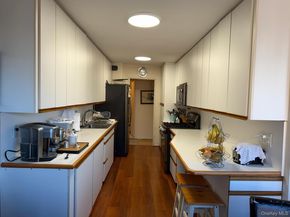 209-39 23 Ave 4K, Bayside NY 11360